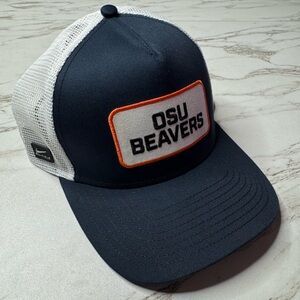 Nike Oregon Beaver State trucker hat